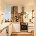 Perfect Super Central 2Br Apartment